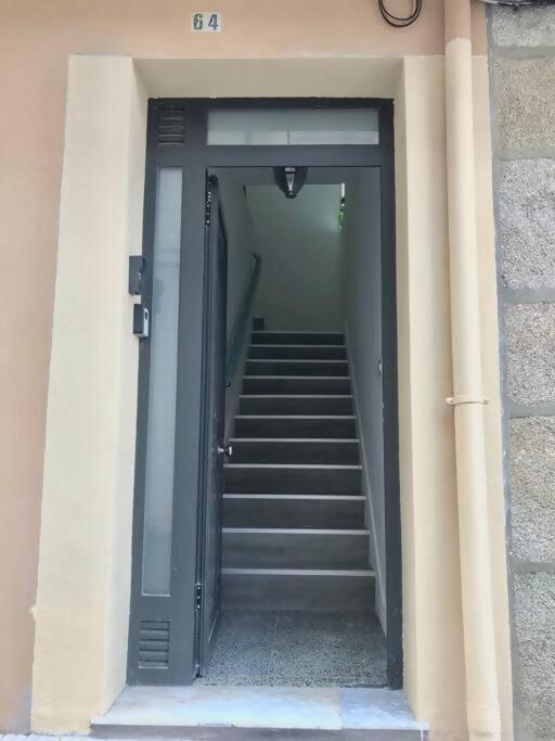 Precioso apartamento en Bueu 50 metros de la playa Exterior foto